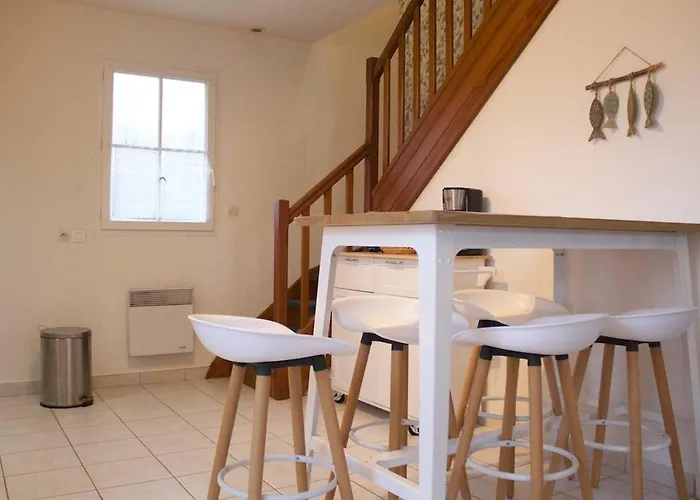 Maison De Vacances Calme A St-Georges-D\'Oleron, Proche Plage, 4 Couchages, Jardin, Parking, Menage Inclus - Fr-1-246A-204